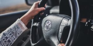 Toyota Corolla geração 12 carro usado confiável e de pouco manutenção
